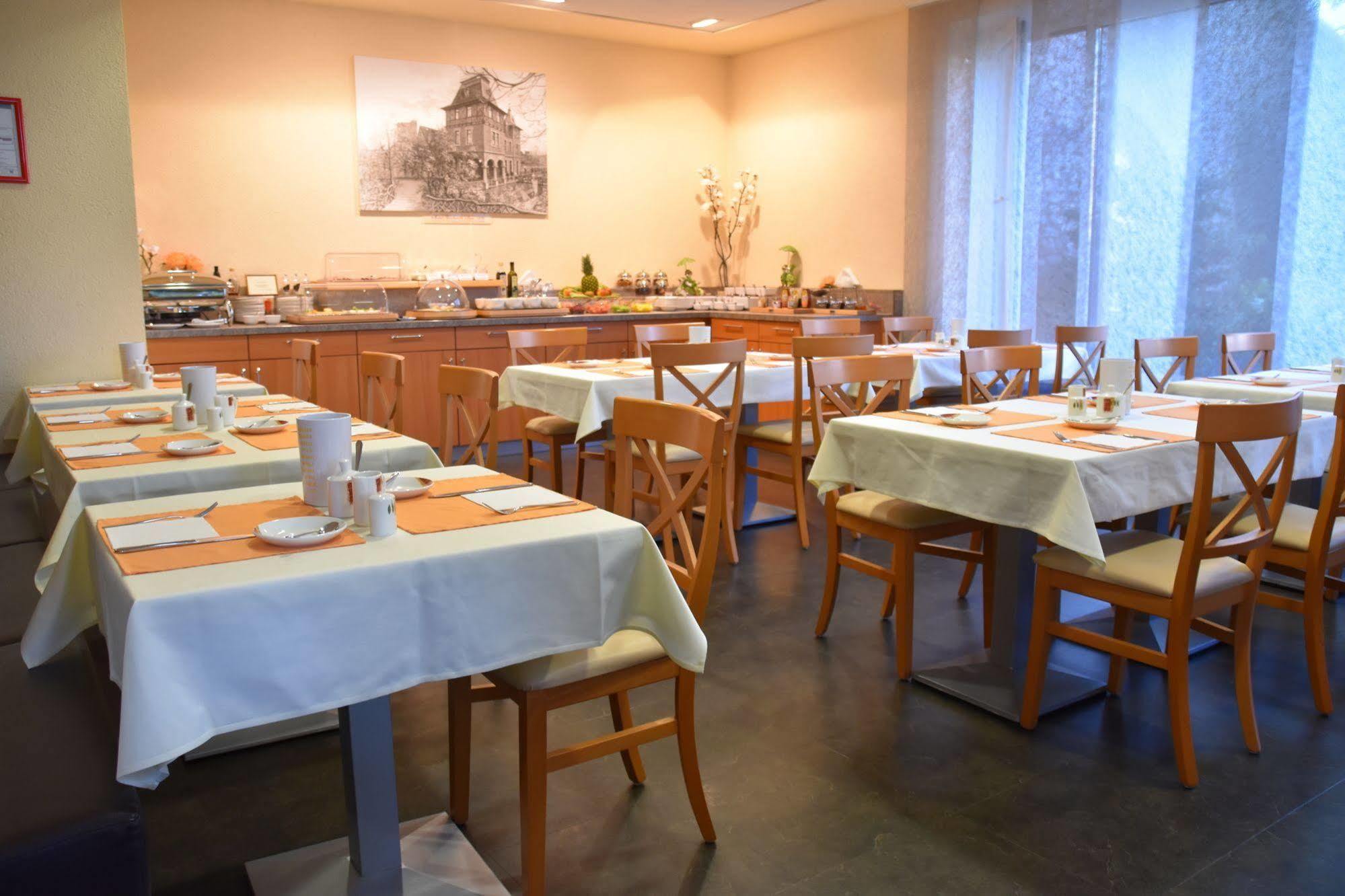 Hotel Fischzucht In Wuerzburg Eksteriør billede